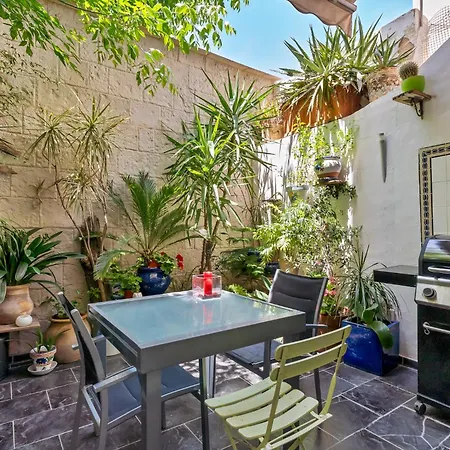 Townhouse アパート *